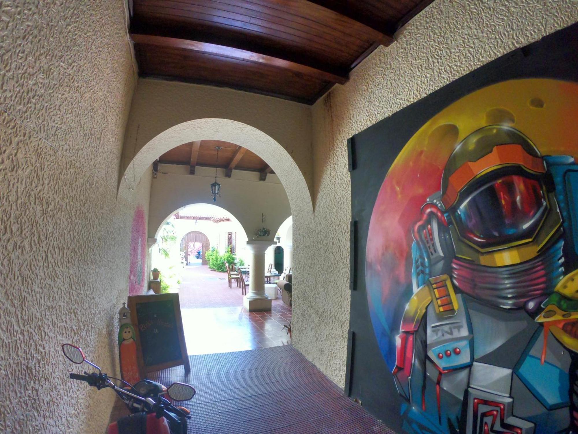 Castello Hostal Santa Ana Esterno foto