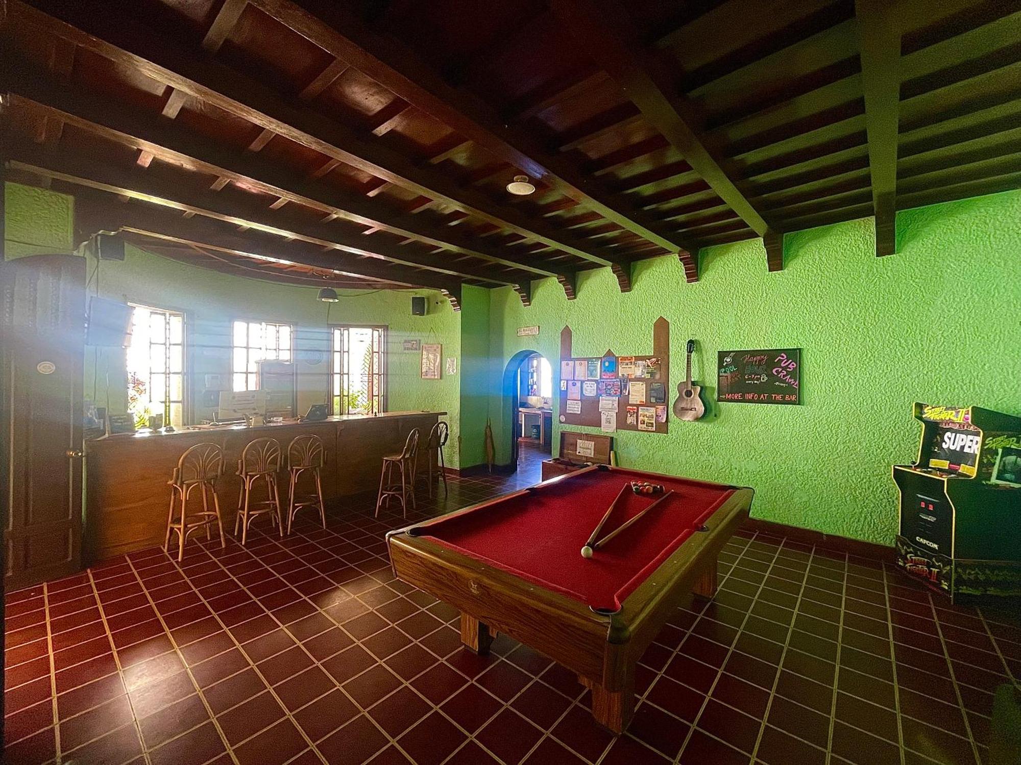 Castello Hostal Santa Ana Esterno foto